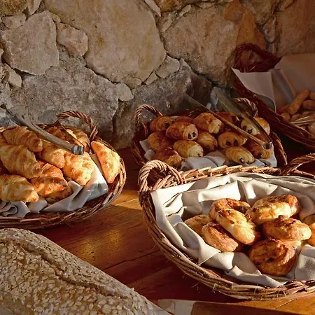 Le Belvedere بورتو فيكشْيو