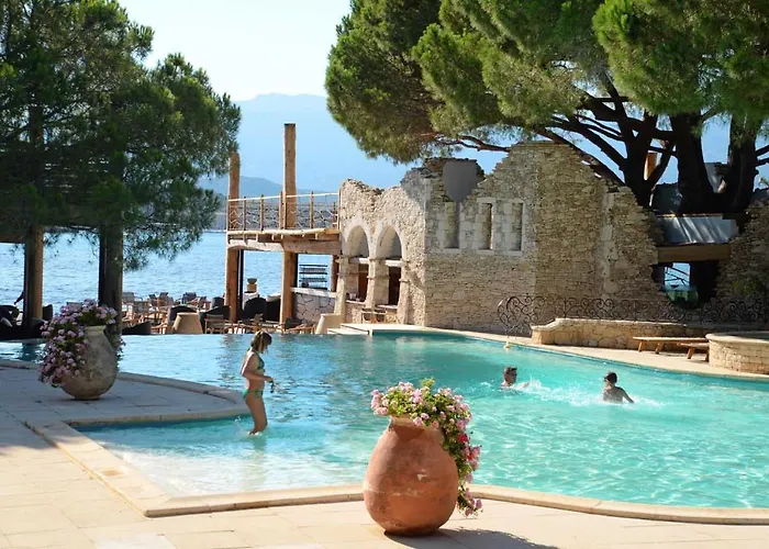 Le Belvedere 4* Порто-Веккьо